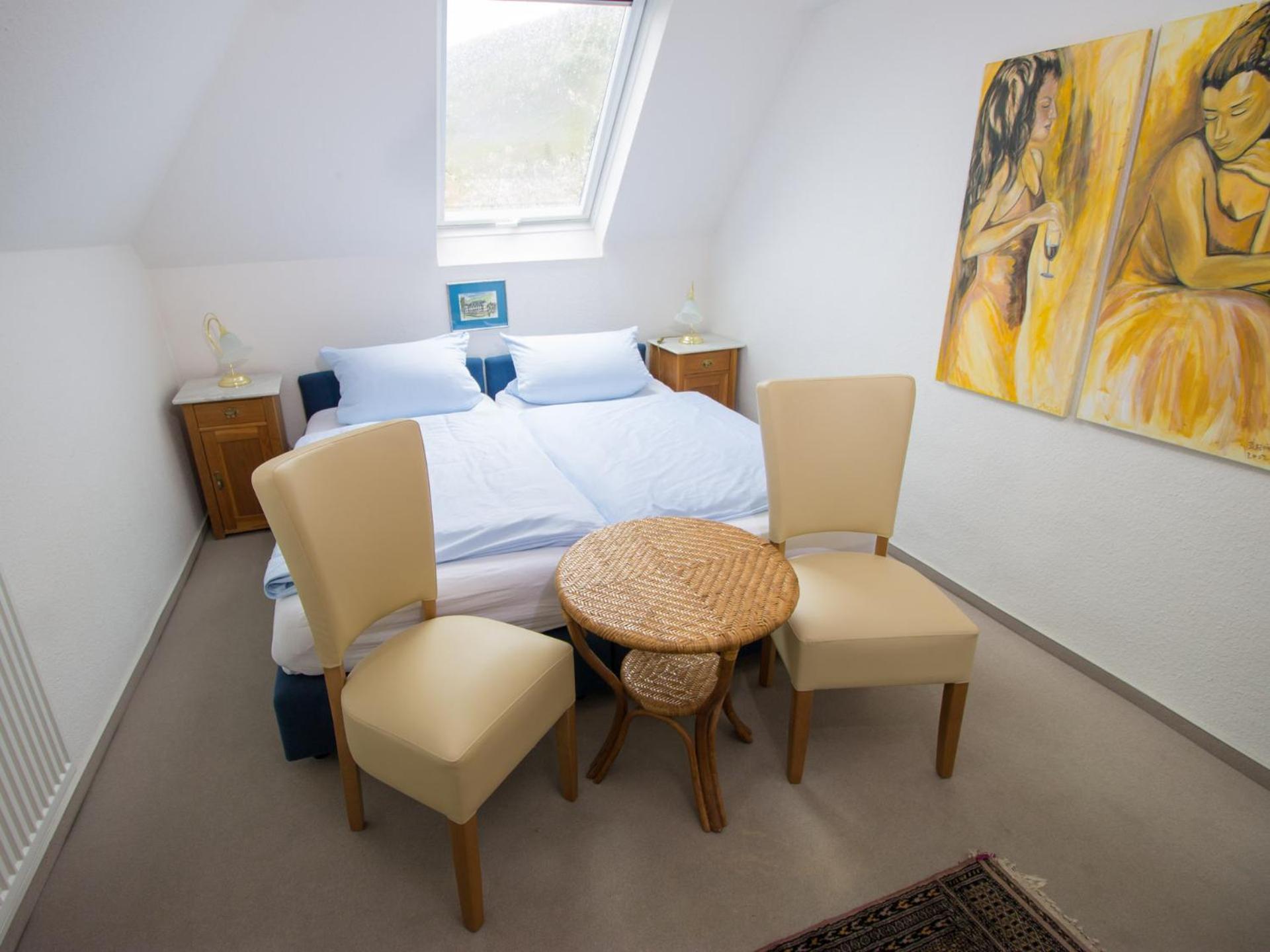 Hotel Zur Post - Burg An Der Mosel Стая снимка